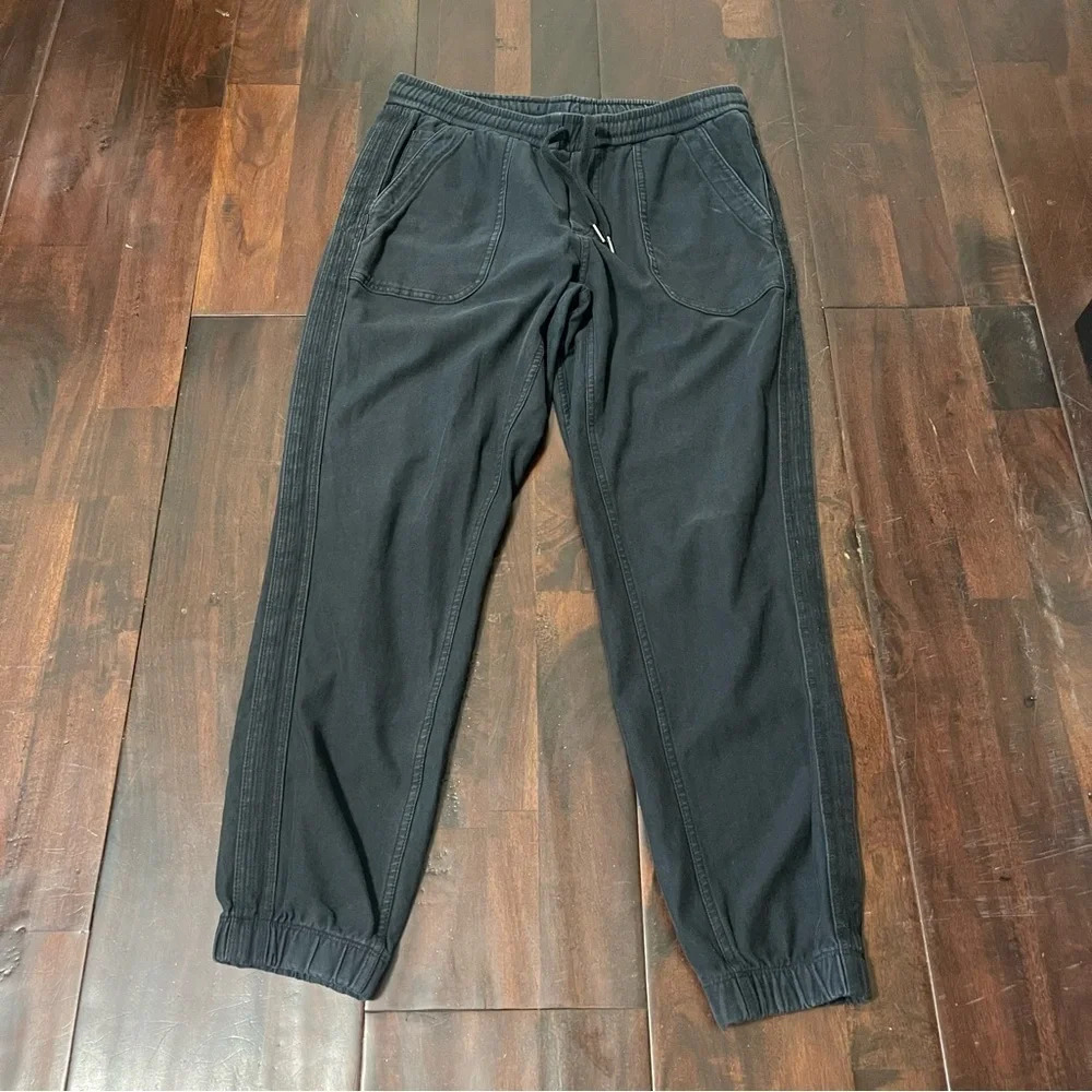 Athleta Farallon Joggers Size 4 Washed Out Black Elastic Waist Pockets